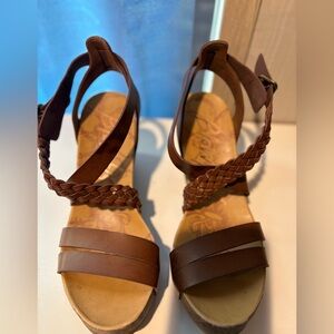 Blowfish Tan Braided Strap Sandals